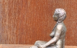 Frau Mit Zoepfen Bronze Patiniert I Ill H 17 Cm 2012